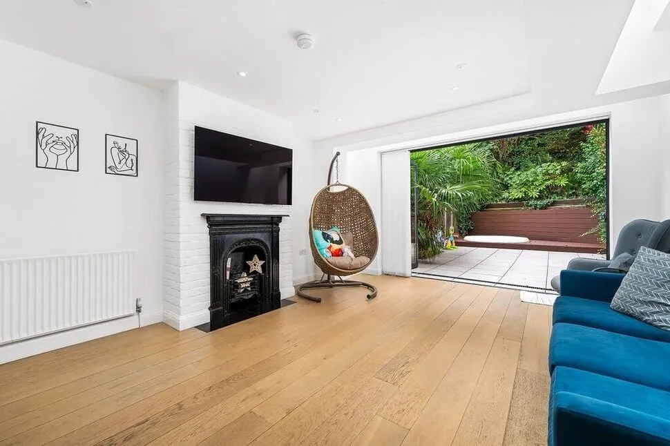 Khartoum Road, London, E13, photo 10