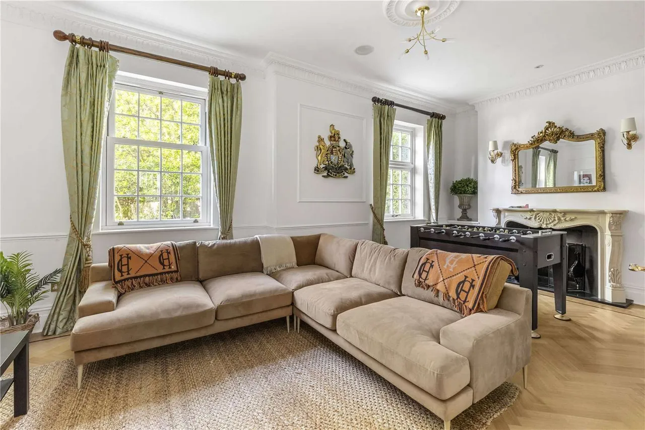 Brockenhurst Road, Ascot, Berkshire, SL5 9EZ, photo 4
