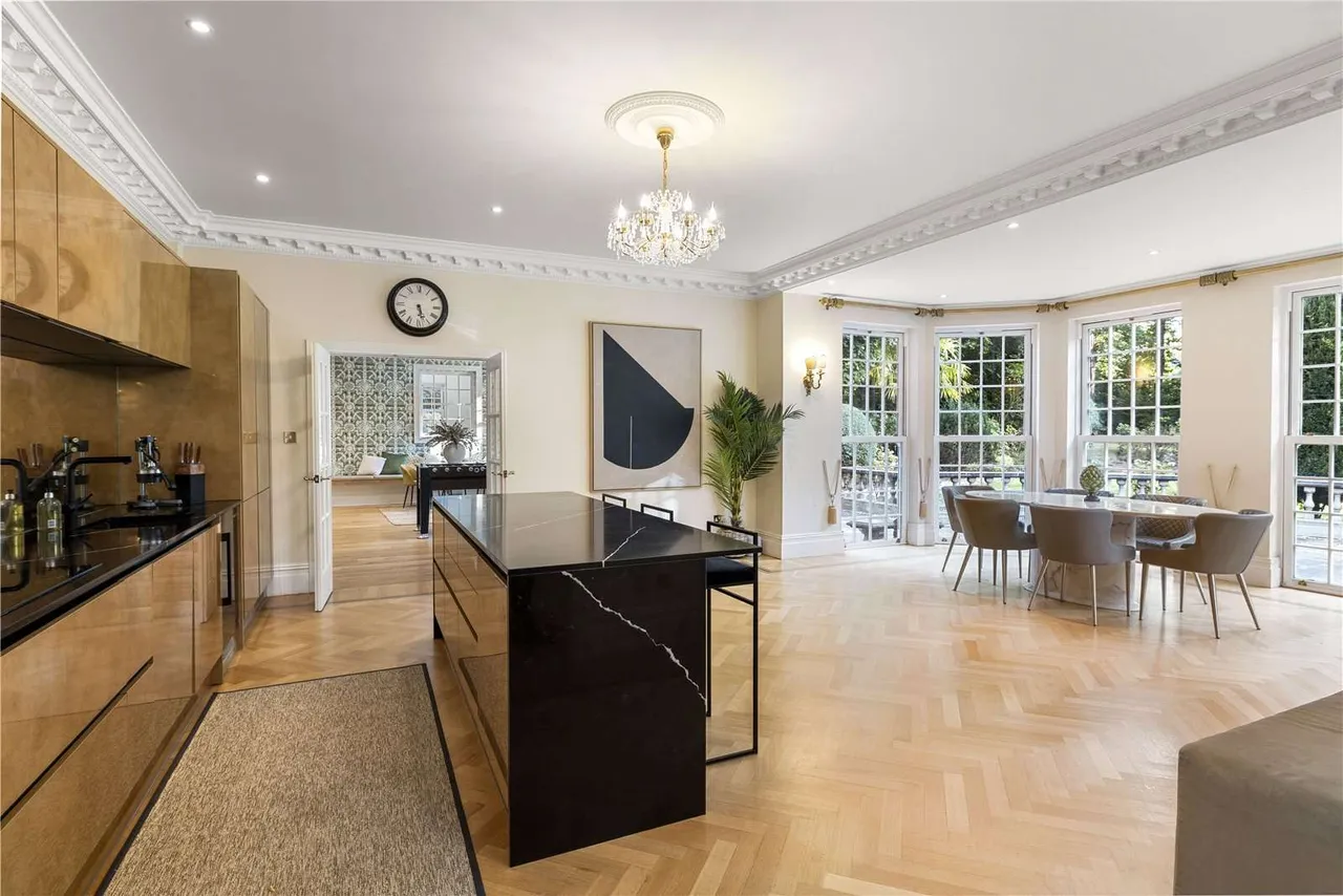 Brockenhurst Road, Ascot, Berkshire, SL5 9EZ, photo 3