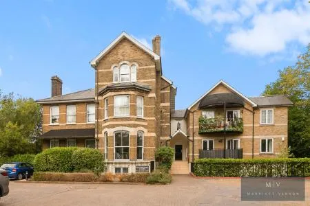 2 bed flat for sale, Selborne Road, Croydon