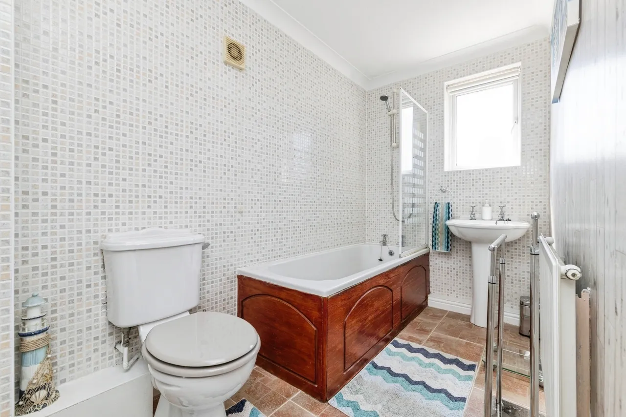 Callum Close, Darlington, Durham, DL3, photo 19