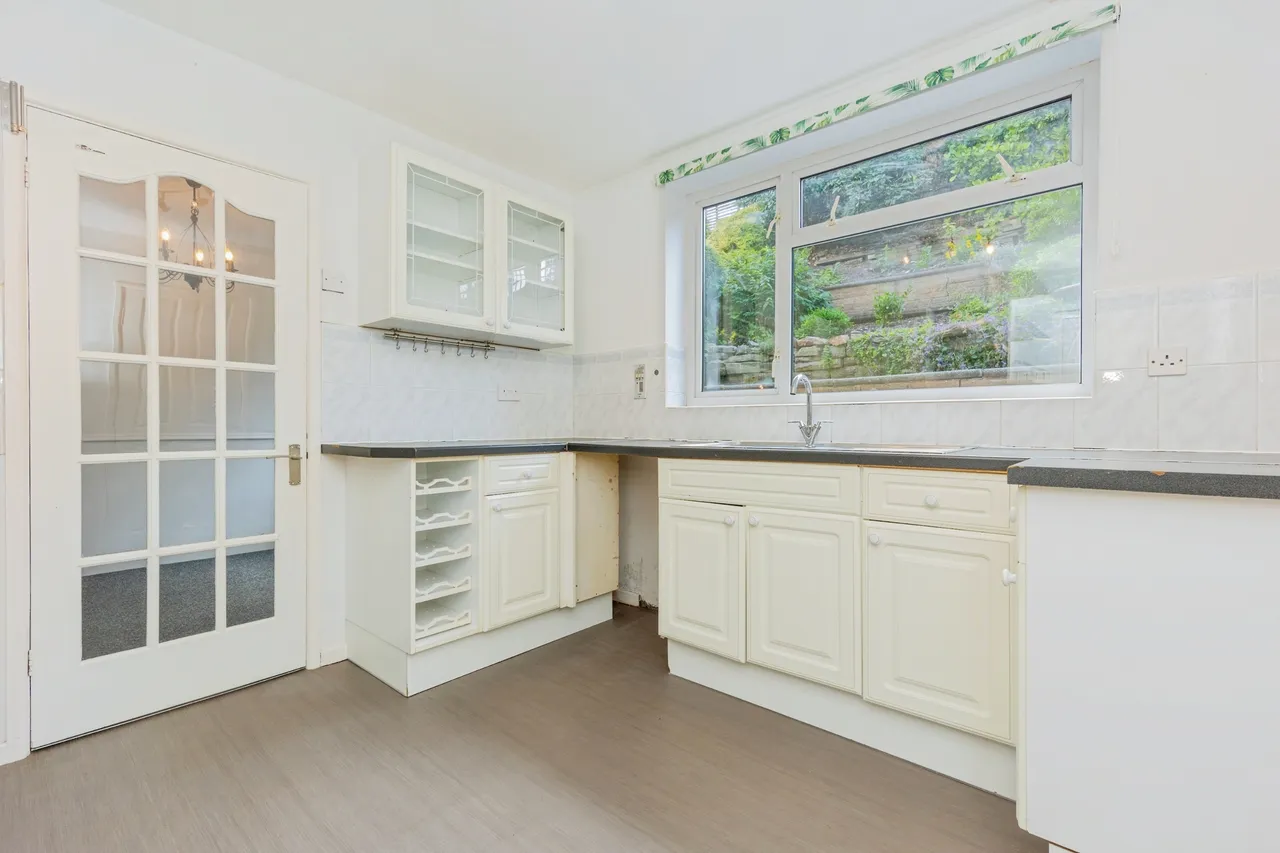 Highfield Drive, Mossley, OL5, photo 9