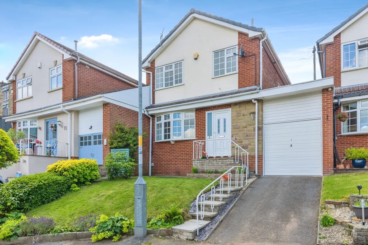 Highfield Drive, Mossley, OL5, photo 2