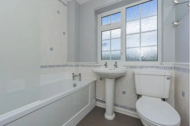 Highfield Drive, Mossley, OL5, photo 17