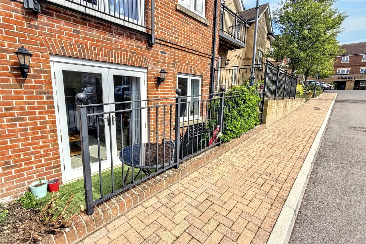 Weaver House, Chantry Court, photo 11