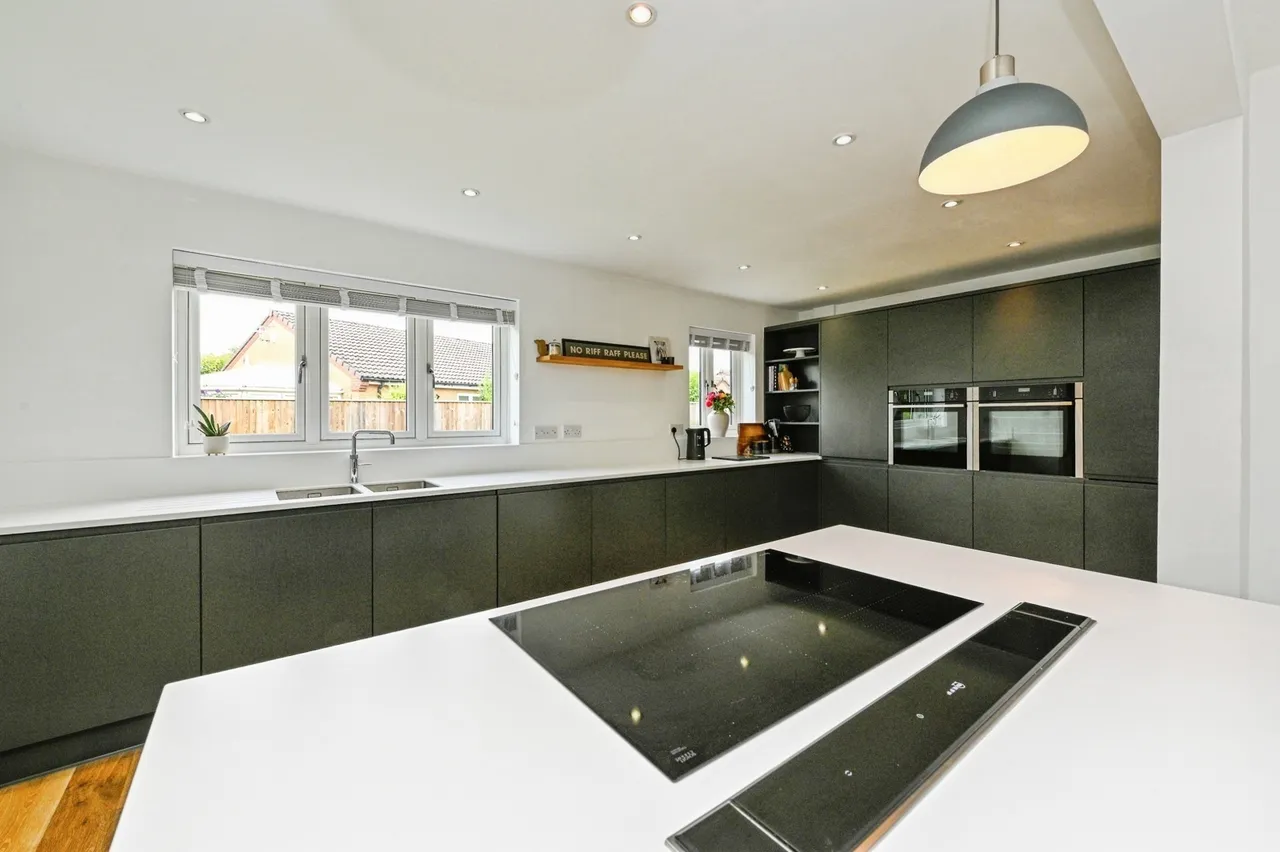 Station Road, Long Sutton, Spalding, Lincolnshire, PE12, photo 5
