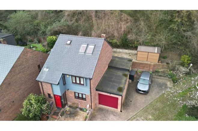 4 bed house for sale, Margetts Place, Rochester, ME2