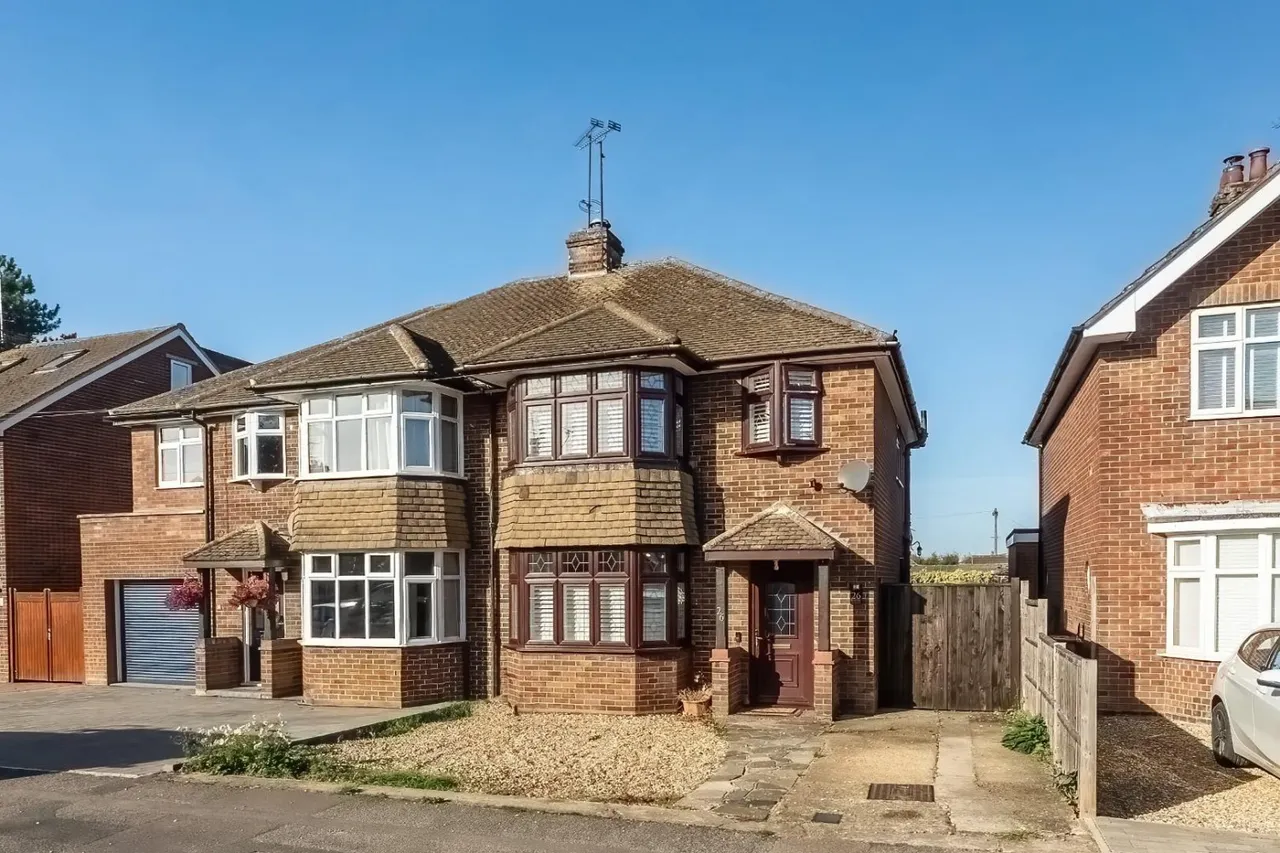 3 bed house for sale, Beacon Avenue, Dunstable, LU6