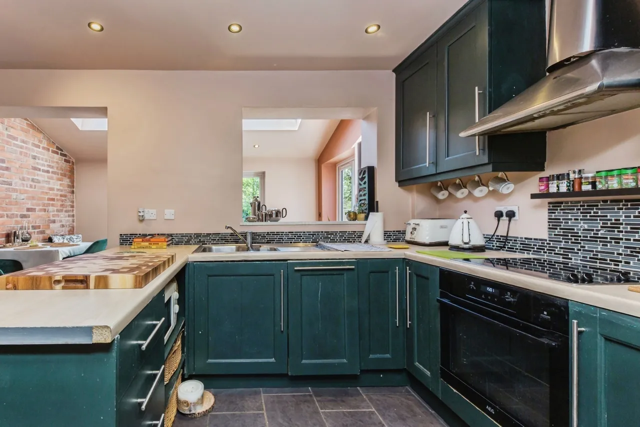 Pevensey Drive, Knutsford, Cheshire, WA16, photo 16