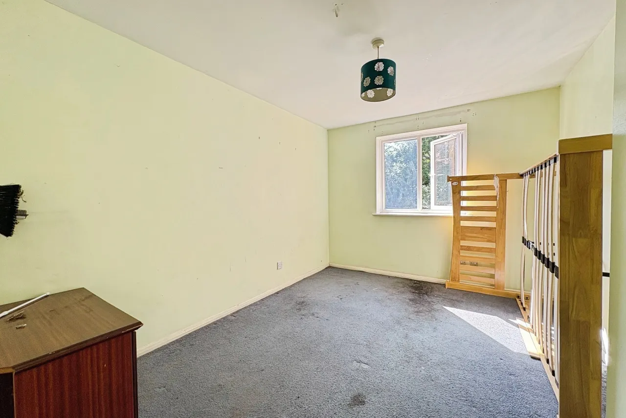 Ascot Court, Aldershot, Hampshire, GU11 1HR, photo 4