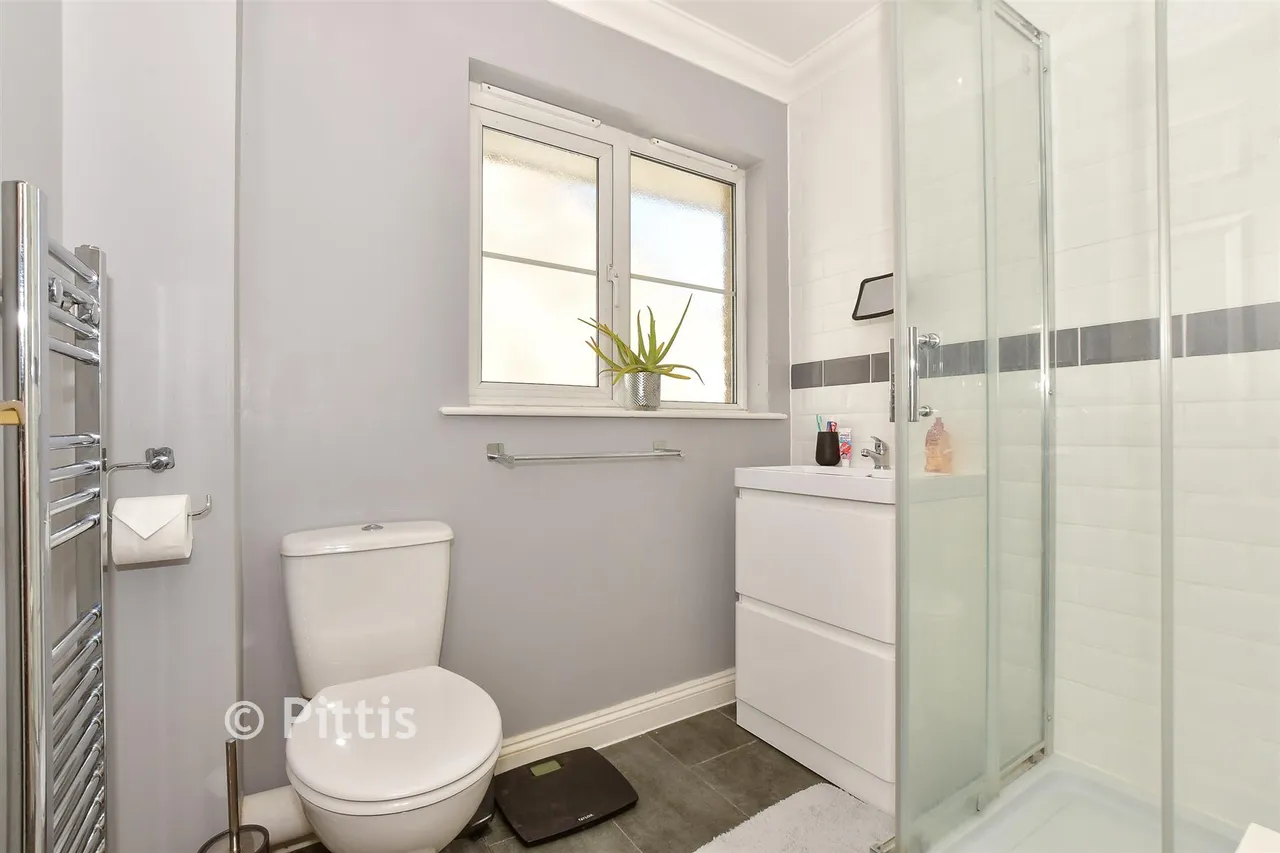 Tamar Close, Sandown, PO36, photo 16