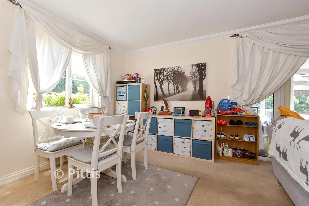 Tamar Close, Sandown, PO36, photo 9