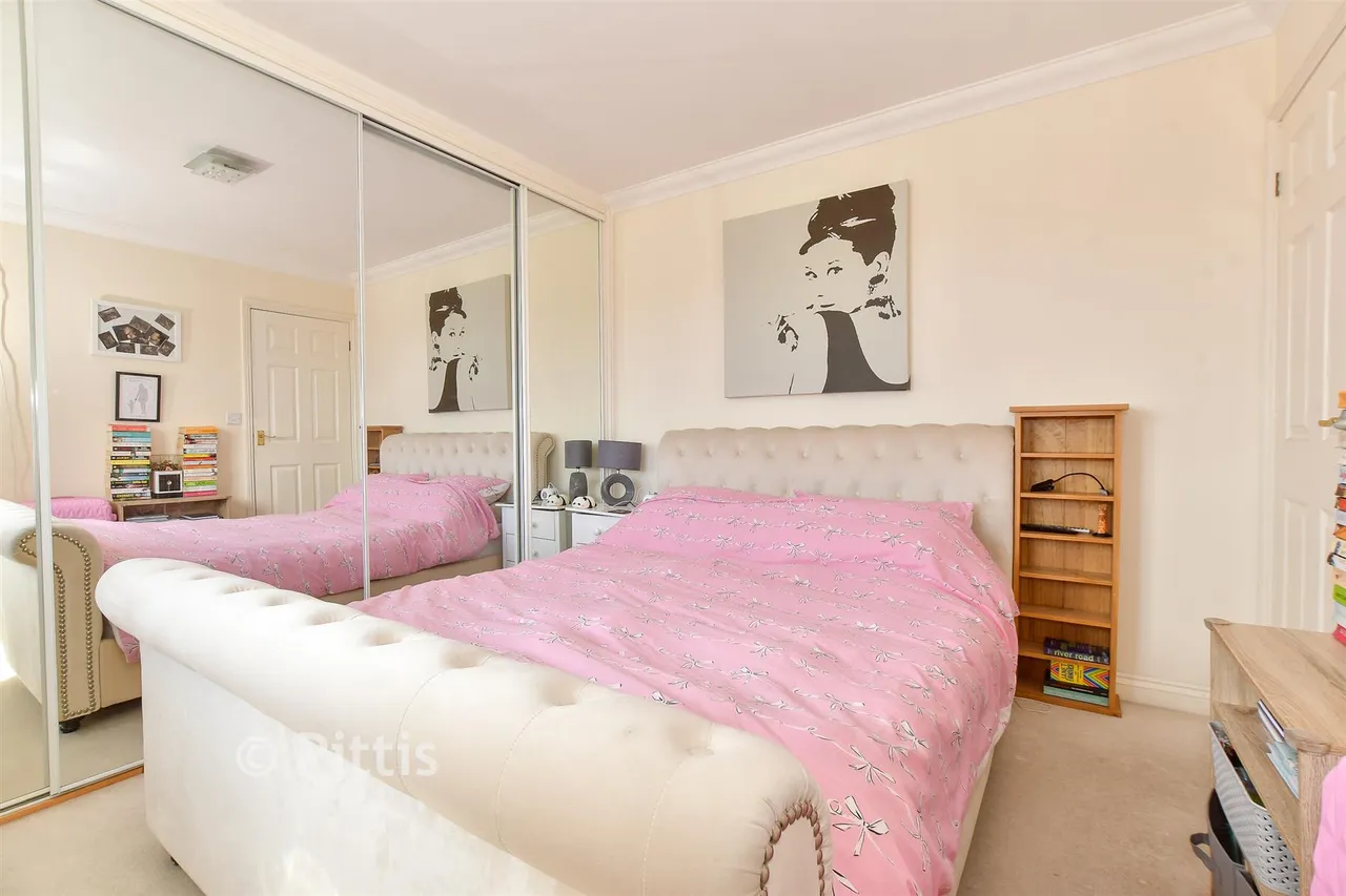 Tamar Close, Sandown, PO36, photo 11