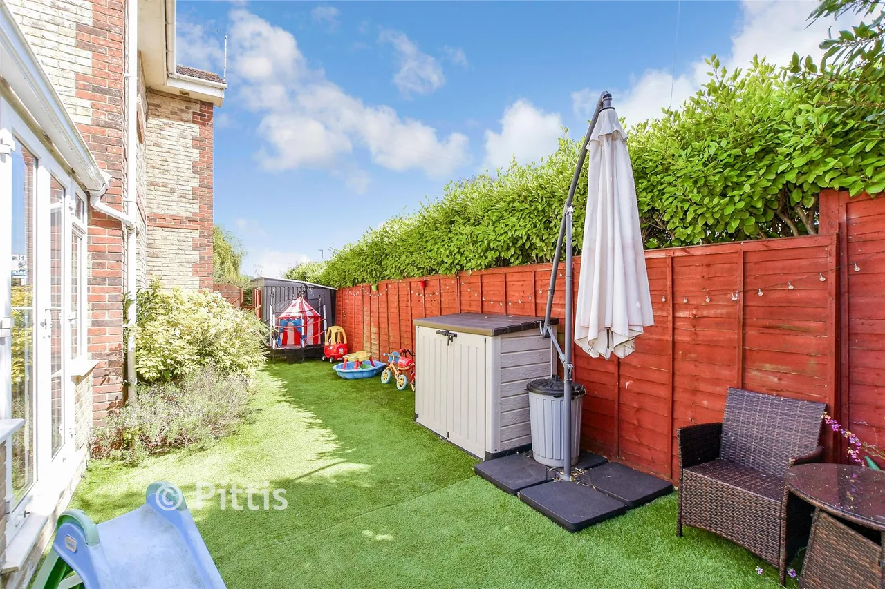 Tamar Close, Sandown, PO36, photo 18