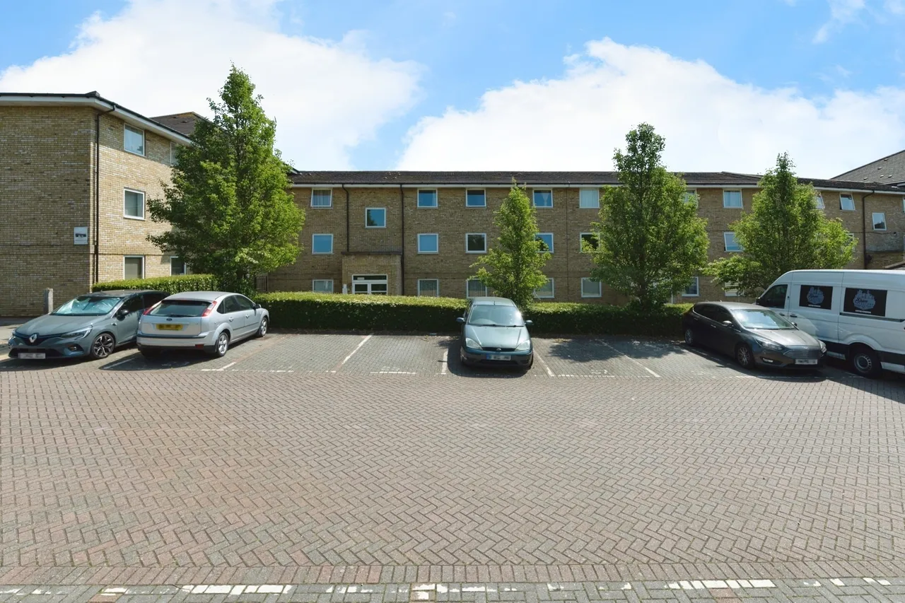 Hogg Lane, Grays, Essex, RM17, photo 15