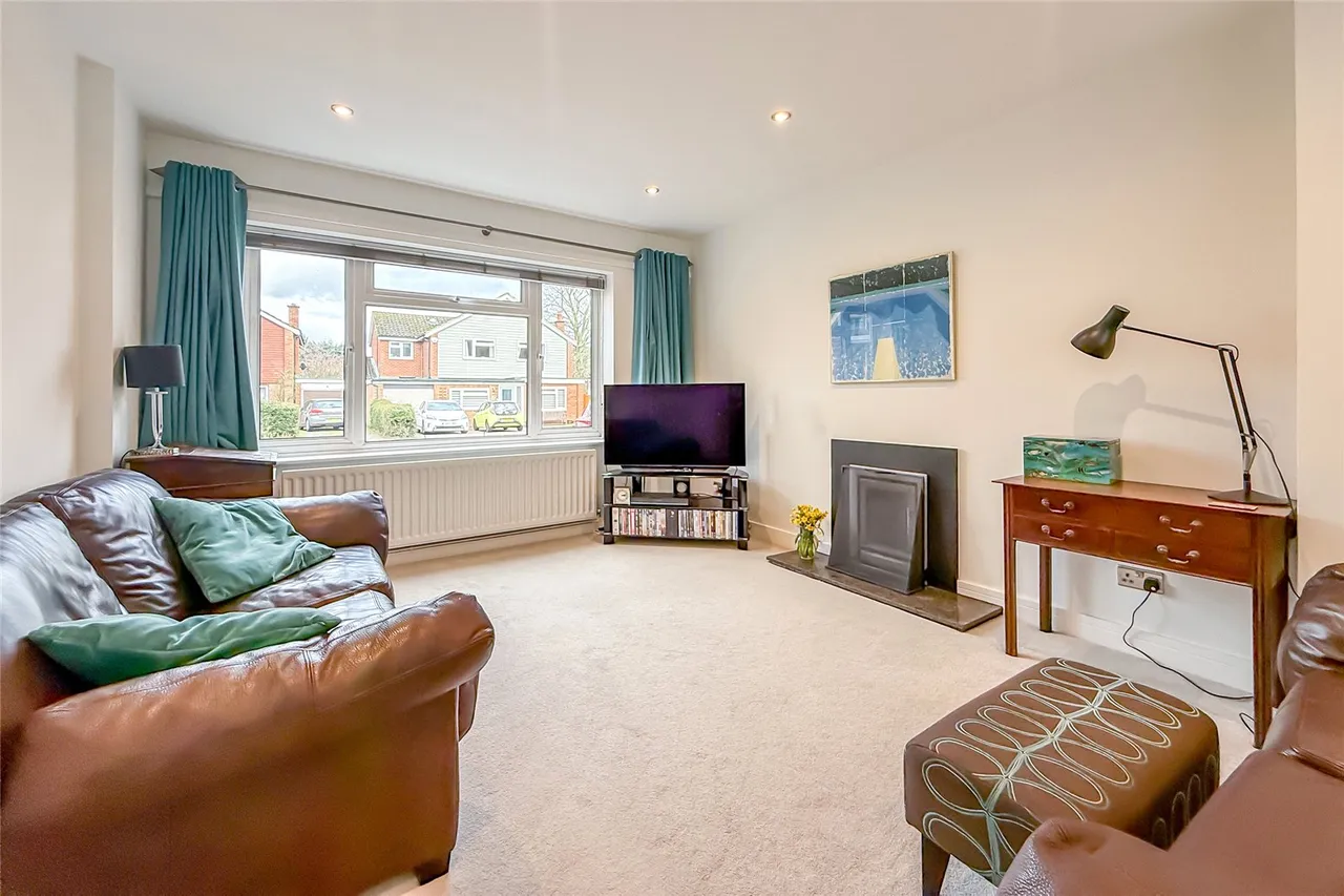 Aplins Close, Harpenden, Hertfordshire, AL5 2PZ, photo 16