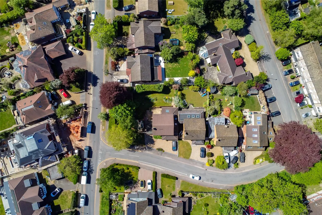 Aplins Close, Harpenden, Hertfordshire, AL5 2PZ, photo 21