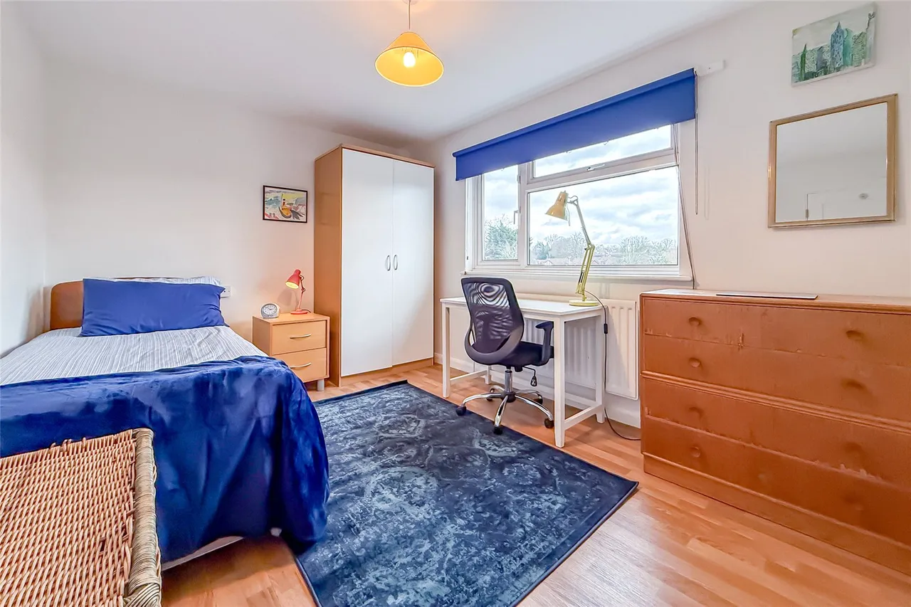 Aplins Close, Harpenden, Hertfordshire, AL5 2PZ, photo 10