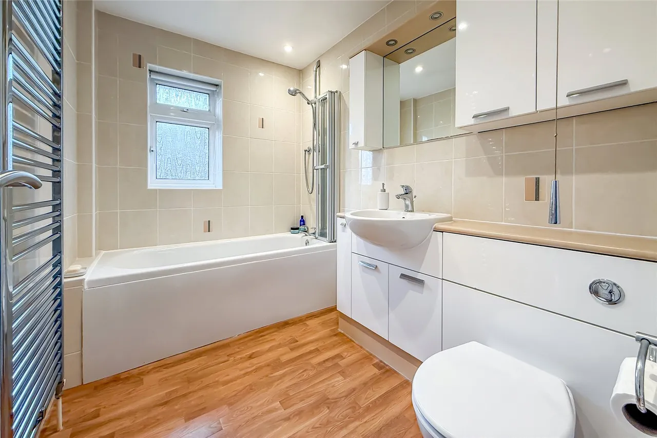 Aplins Close, Harpenden, Hertfordshire, AL5 2PZ, photo 12