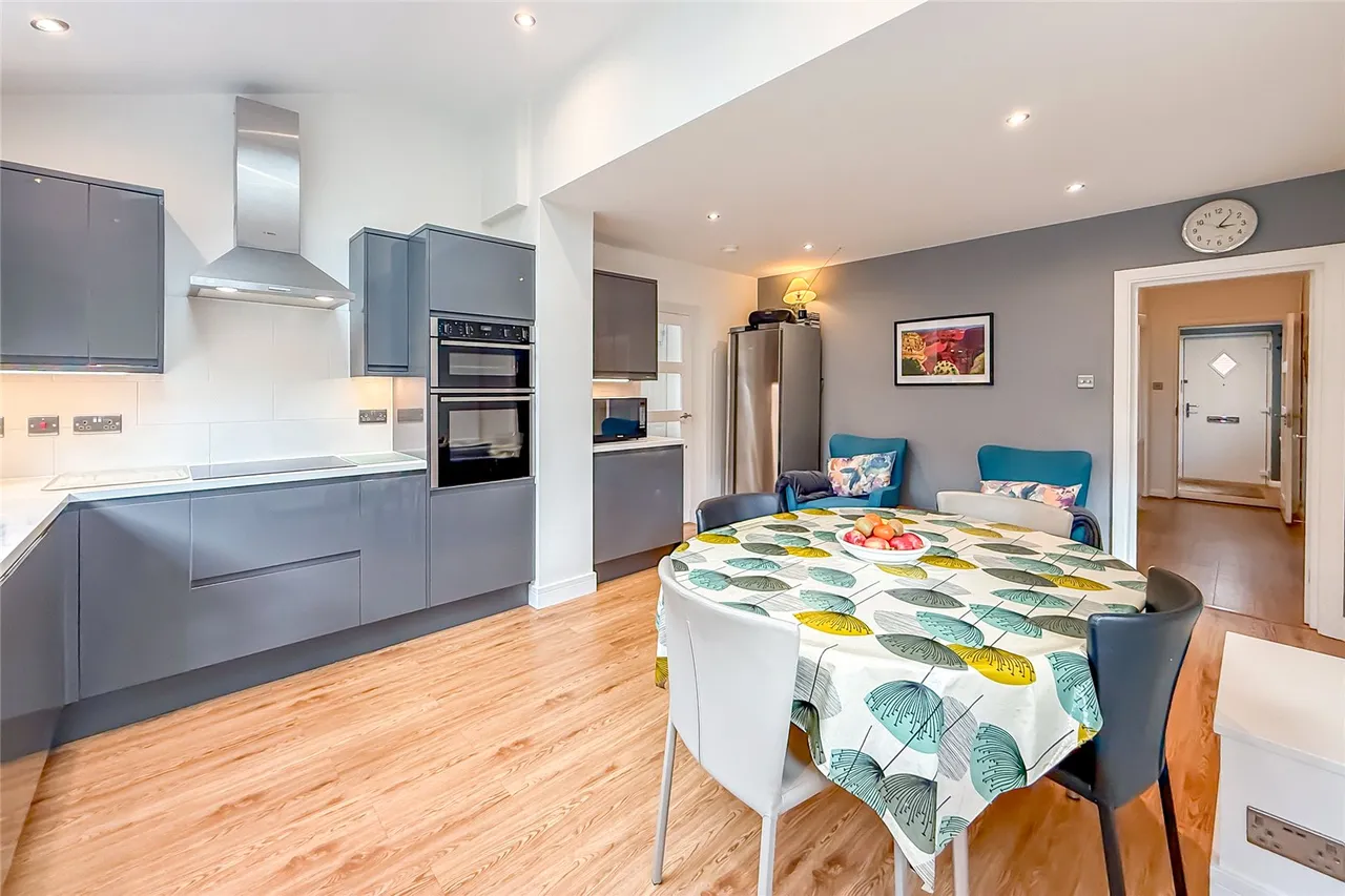 Aplins Close, Harpenden, Hertfordshire, AL5 2PZ, photo 18