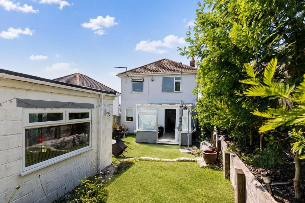 Eastlake Avenue, Poole, BH12, photo 2