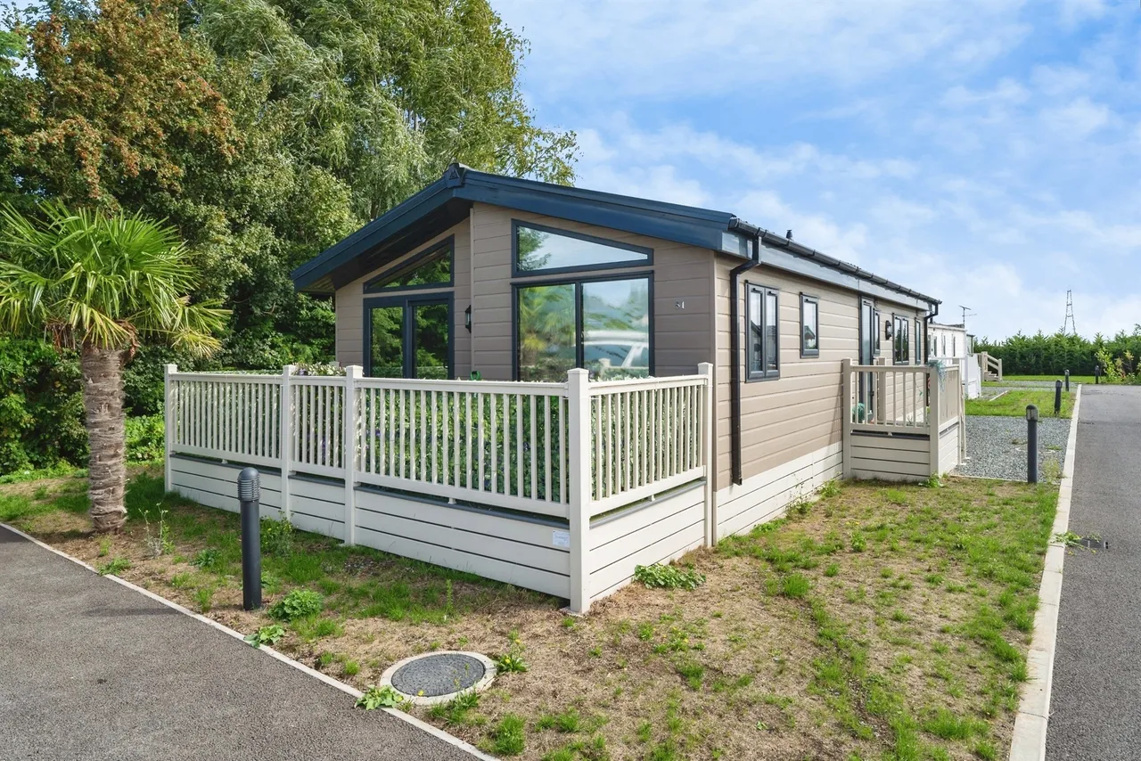 2 bed house for sale — New River Bank, Littleport, Ely