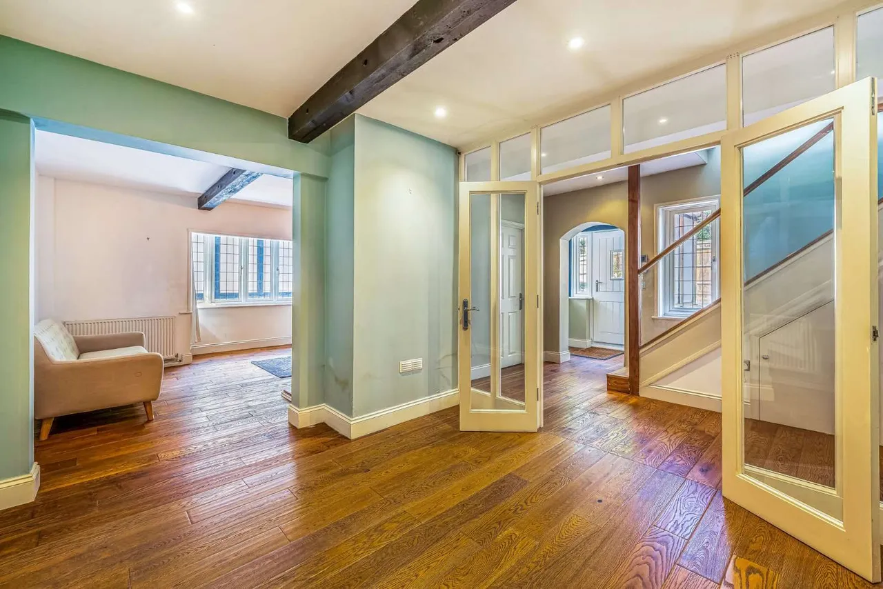 Blackpond Lane, Farnham Royal, Slough, Buckinghamshire, SL2 3ED, photo 6