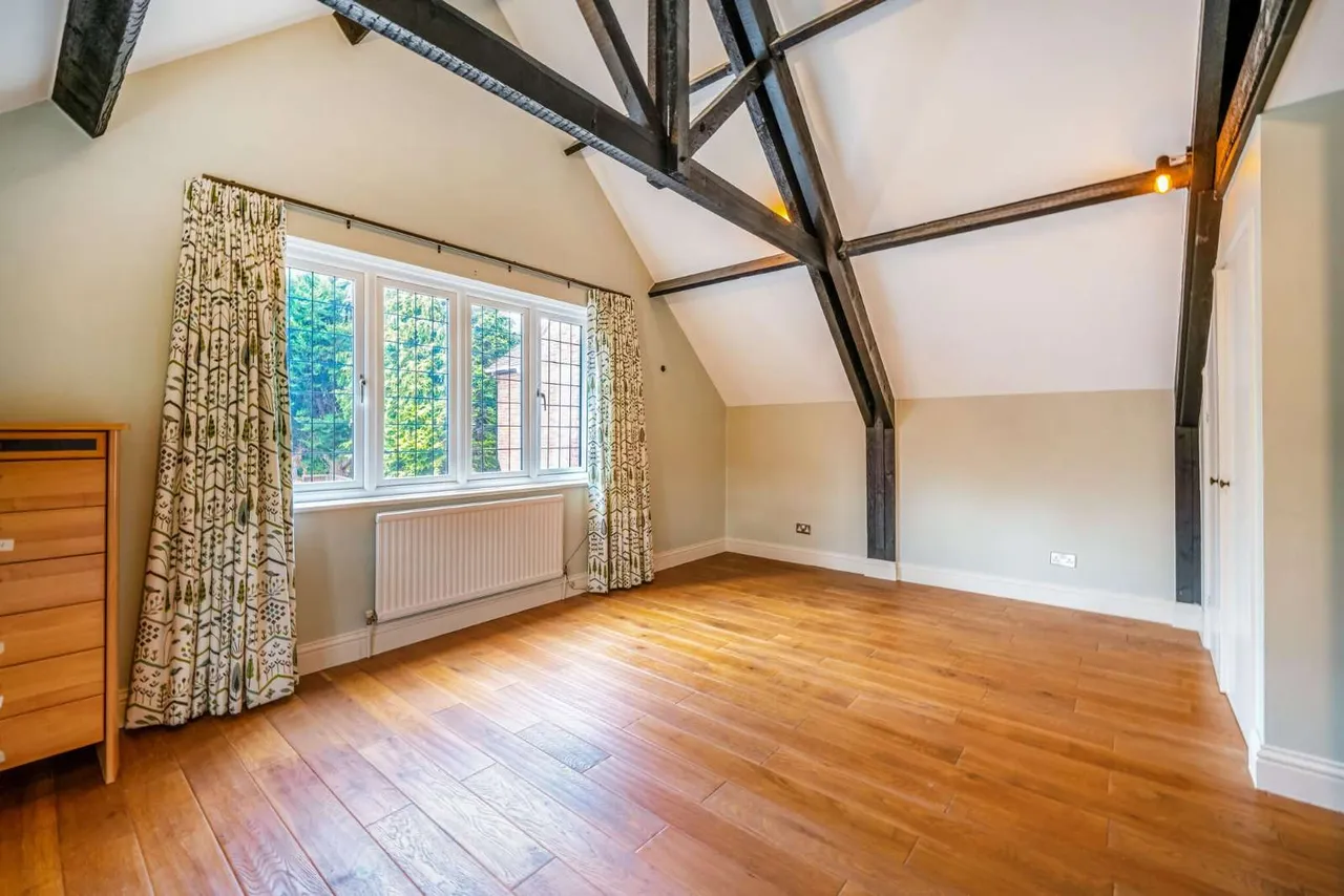 Blackpond Lane, Farnham Royal, Slough, Buckinghamshire, SL2 3ED, photo 10