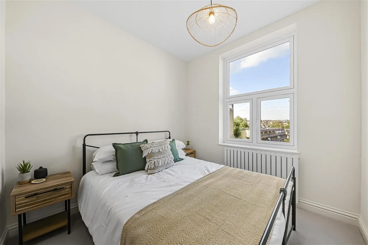 Kilburn High Road, London NW6 7HY, photo 4