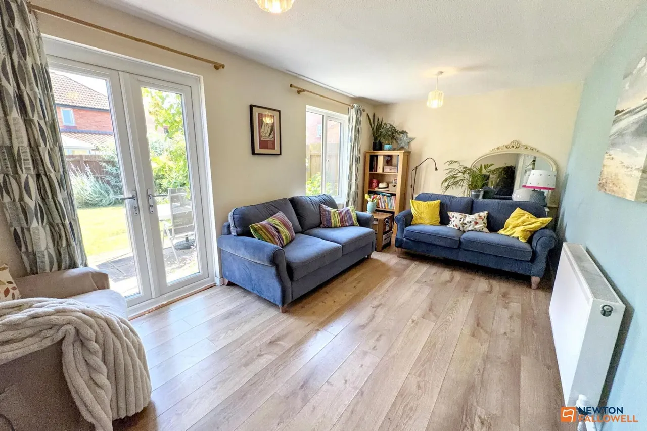 Hazel Croft, Werrington, PE4, photo 3