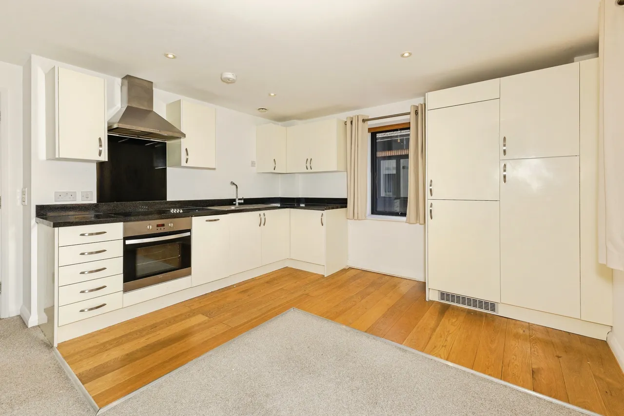 2 bed flat for sale, Kings Road, Reading, RG1