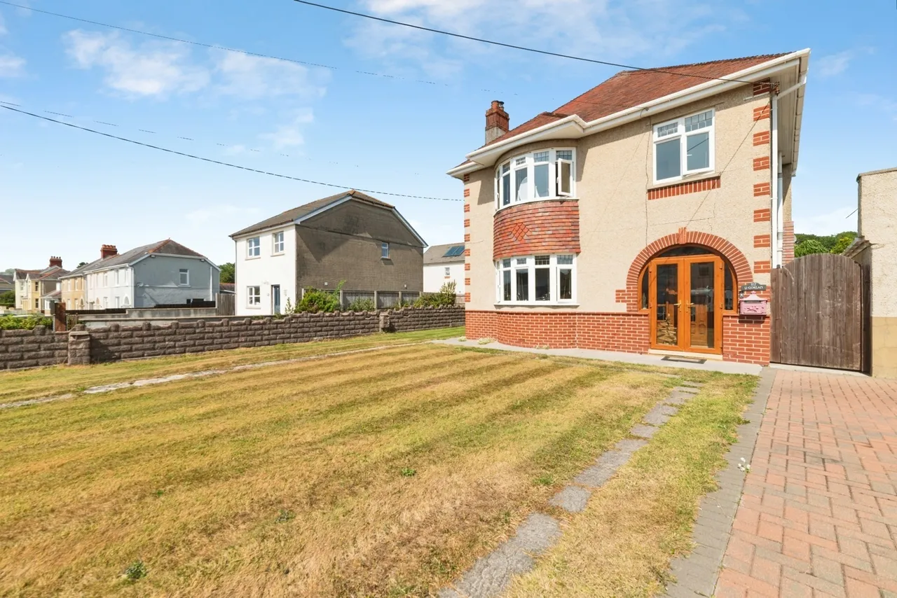 Heol Y Parc, Cefneithin, SA14, photo 18