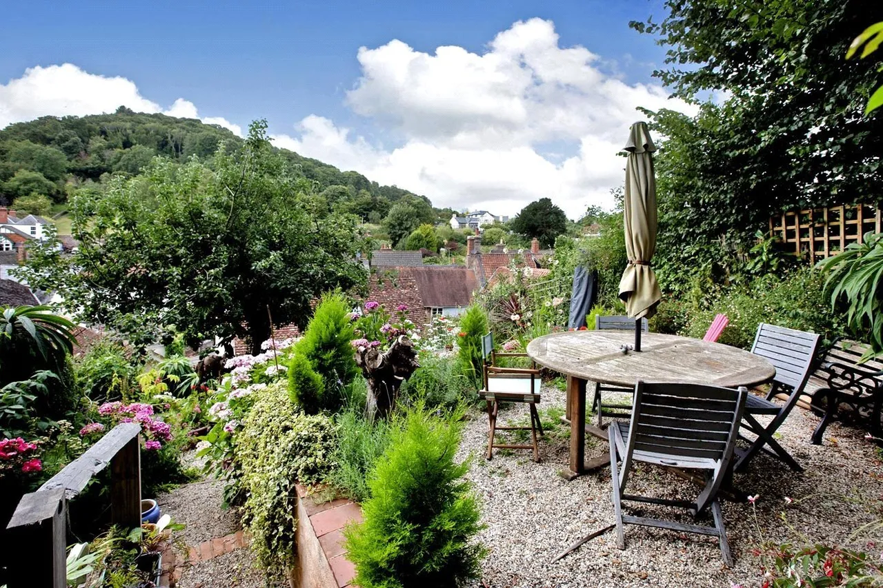 West Street, Dunster, TA24, photo 22