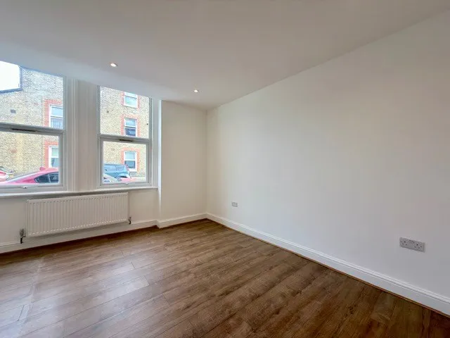 Gambole Road, SW17, photo 9
