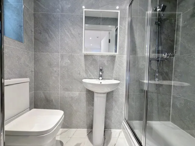 Gambole Road, SW17, photo 11