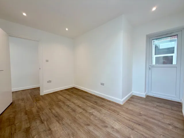 Gambole Road, SW17, photo 5