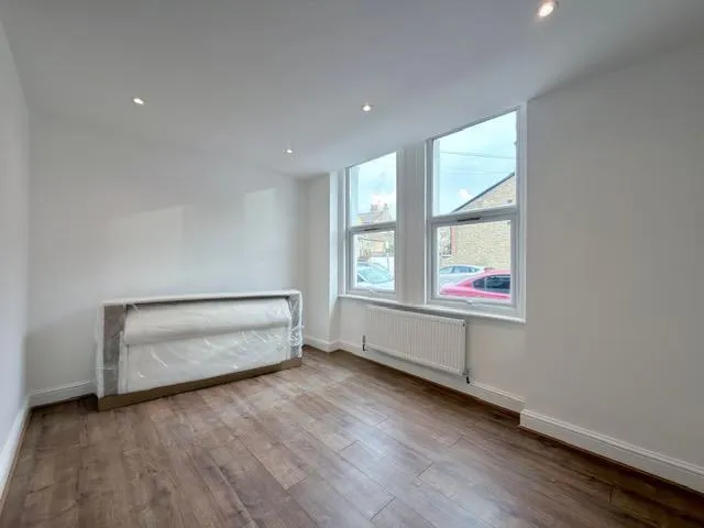 Gambole Road, SW17, photo 10