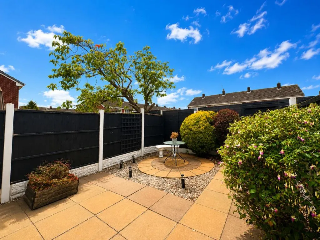 Ferndale Close, Burntwood, WS7, photo 17