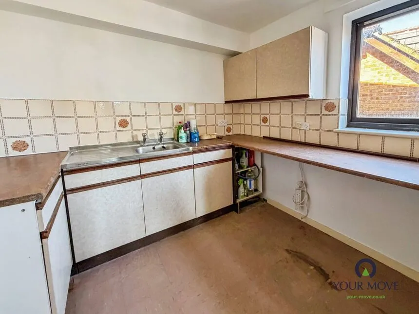 Selkirk Drive, Erith, DA8, photo 6