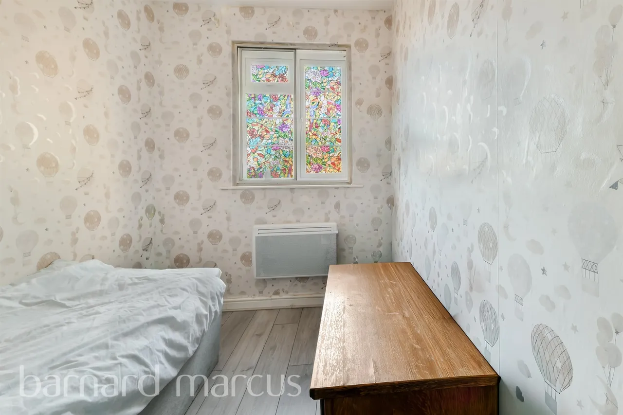 London Road, Morden, SM4, photo 9