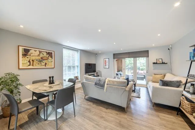 Ashridge Close, London, N3, photo 4