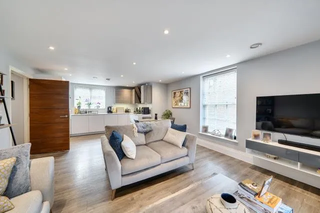Ashridge Close, London, N3, photo 5