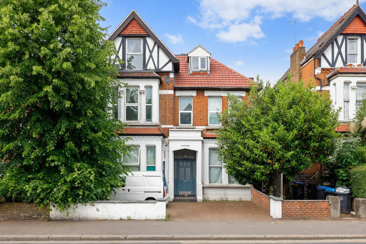 2 bed flat for sale, Craven Park, London, NW10