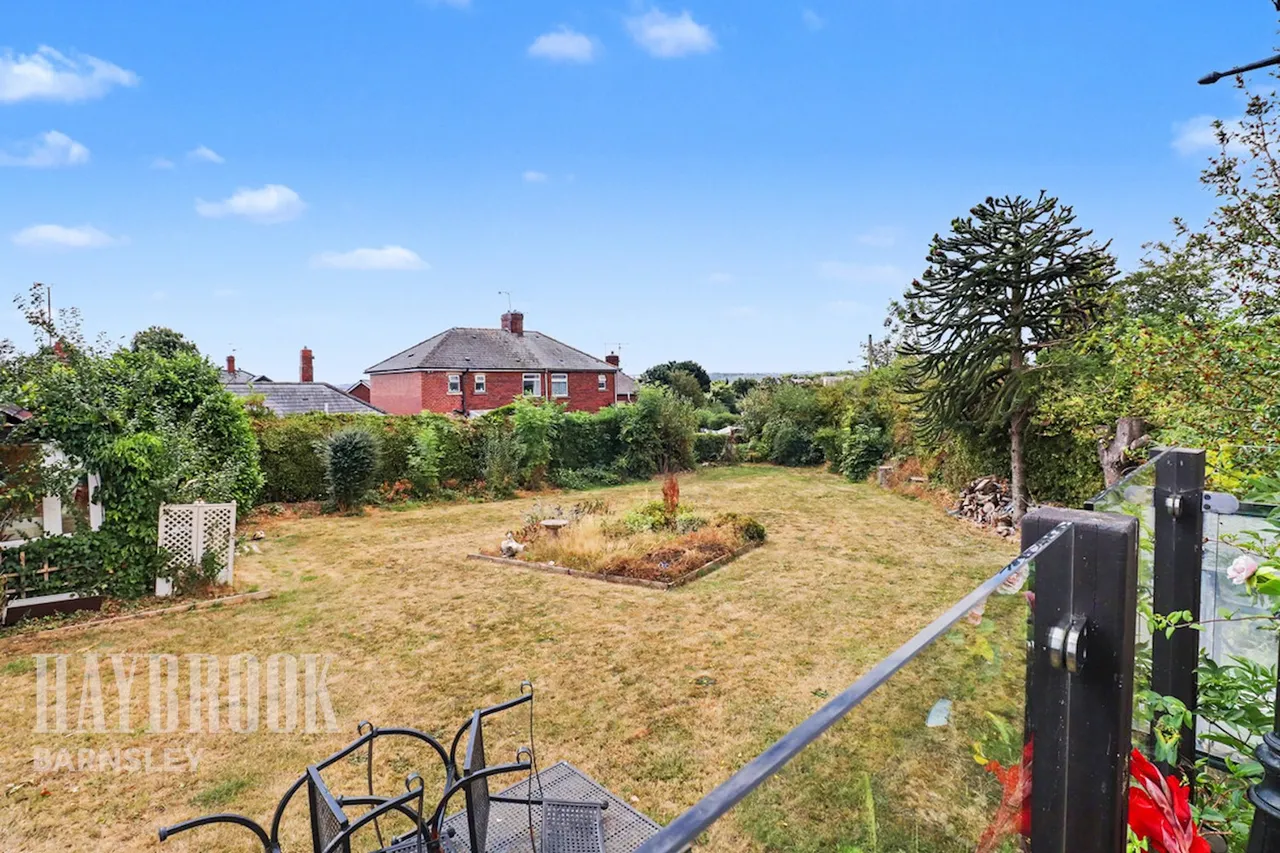 Barnsley Road, Dodworth, photo 15