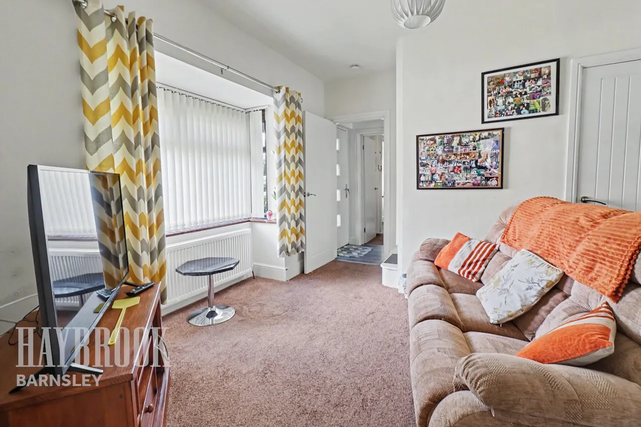 Barnsley Road, Dodworth, photo 5