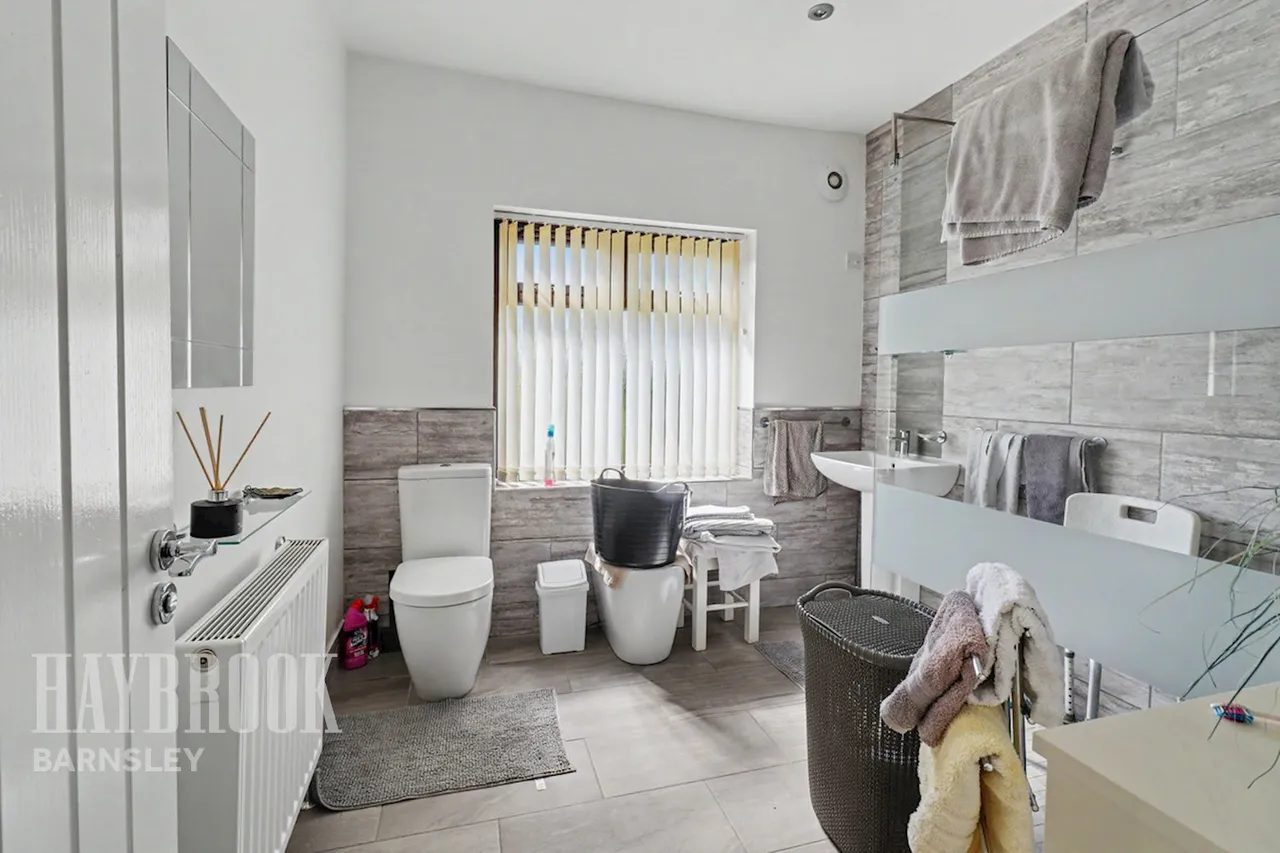 Barnsley Road, Dodworth, photo 11