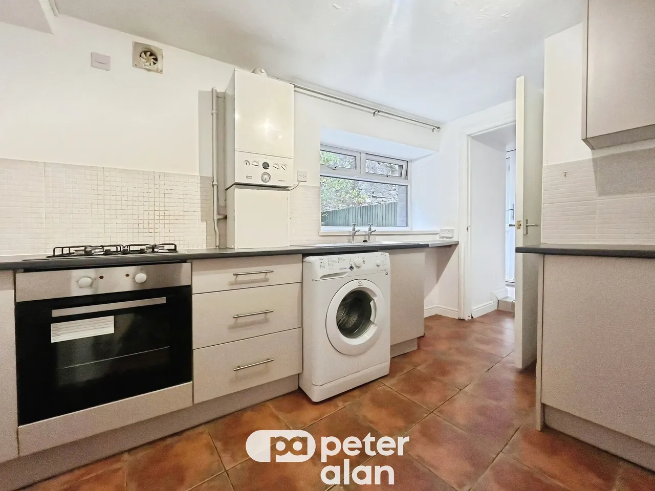 High Street, Pontyclun, CF72, photo 2