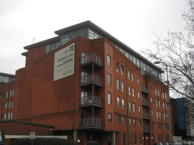 1 bed flat to rent — Lake House, Castlefield, M15