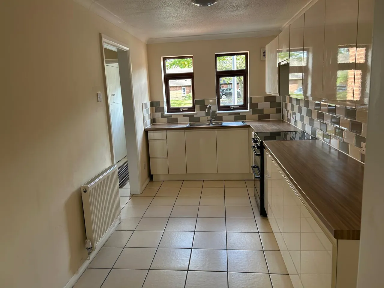 Brecknock Court, Leegomery, TF1, photo 8