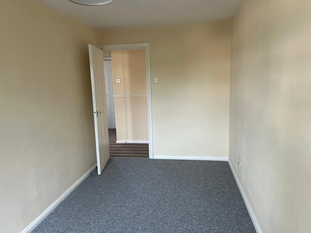 Brecknock Court, Leegomery, TF1, photo 14